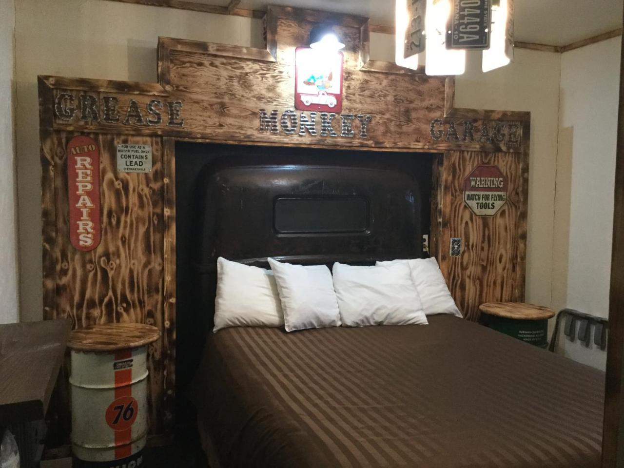 Black Bear Motel Davenport Bagian luar foto