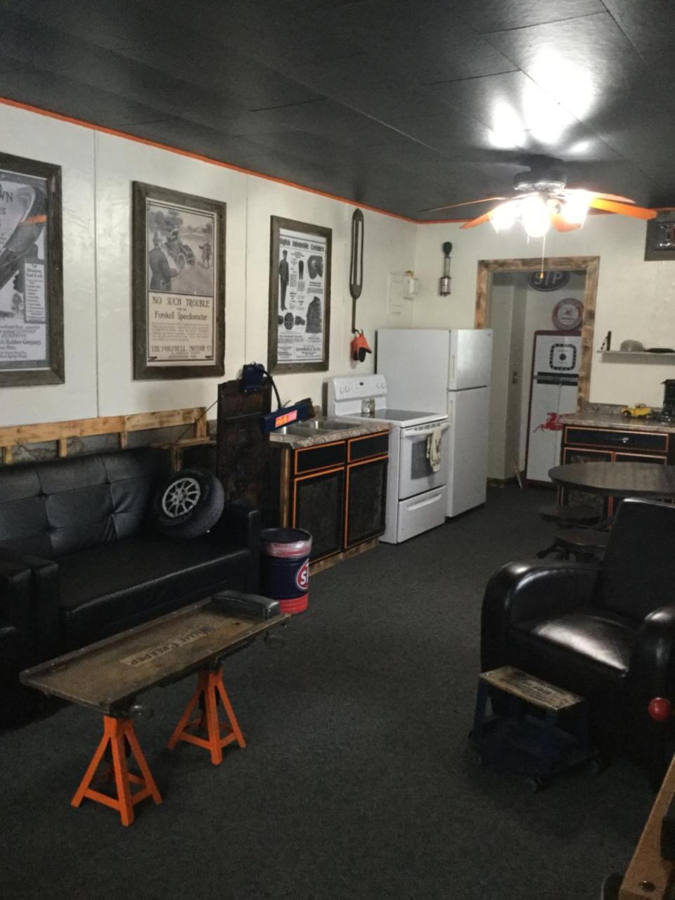 Black Bear Motel Davenport Bagian luar foto