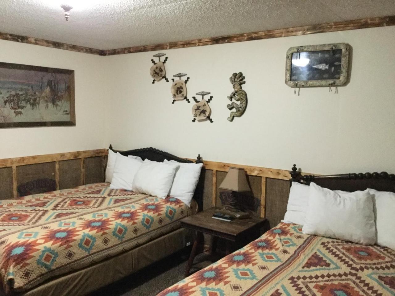 Black Bear Motel Davenport Bagian luar foto